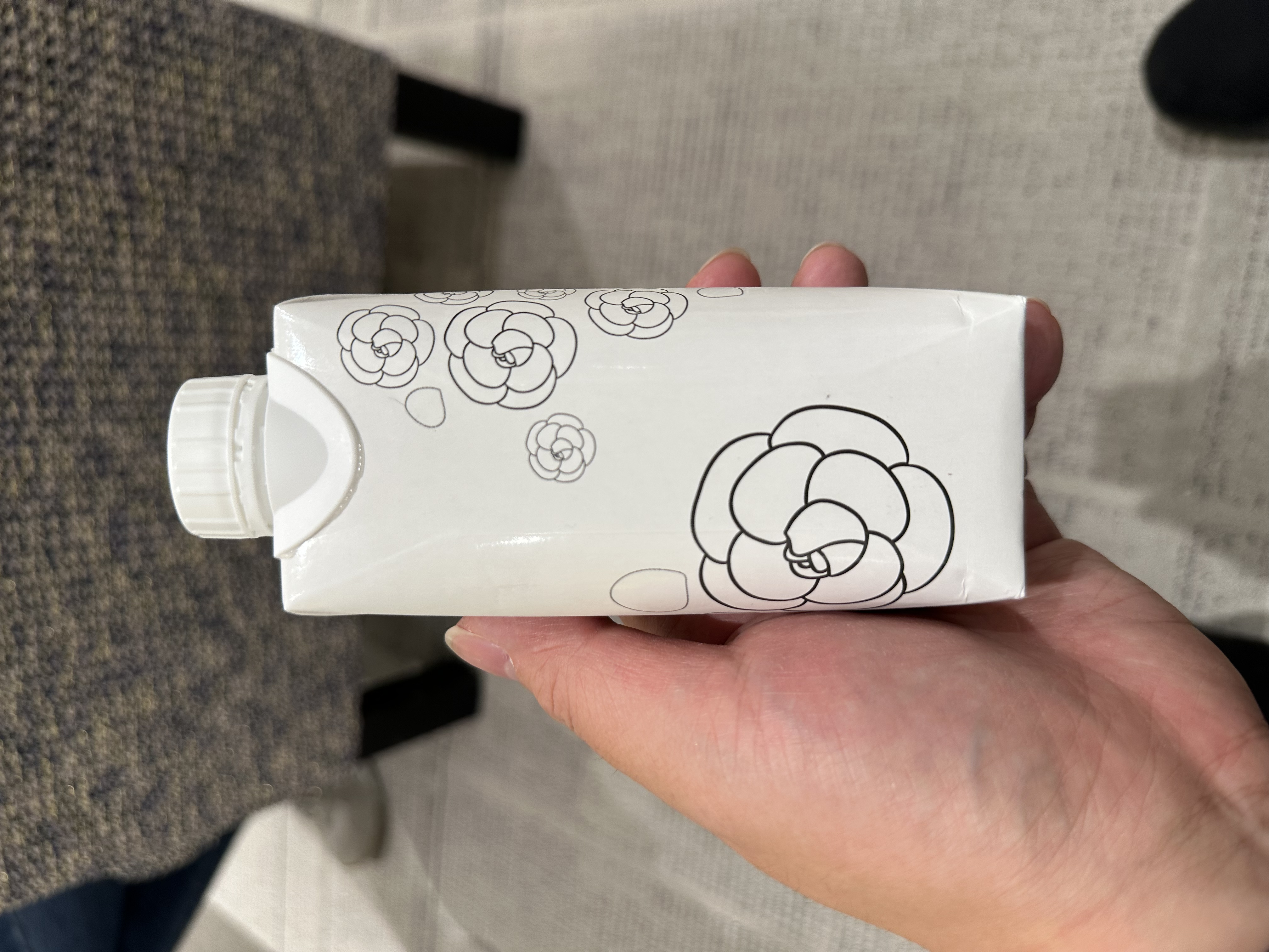Chanel水